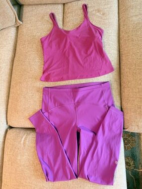 Lululemon size 14 Women’s High-Rise Athletic Shorts in Magenta